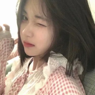 女机械人
